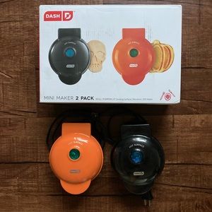 Dash 2 mini waffle makers